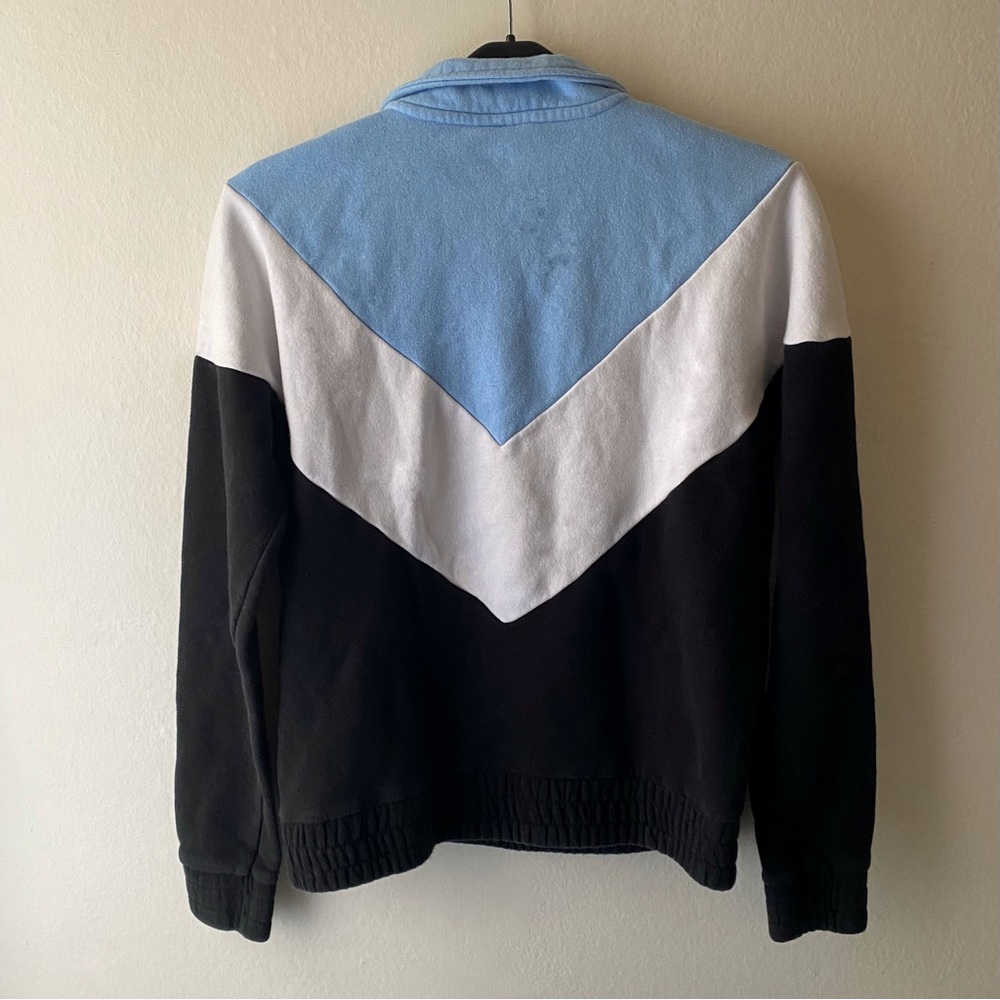 Sporty Fila Pullover Sweatshirt - Picture 2 of 4